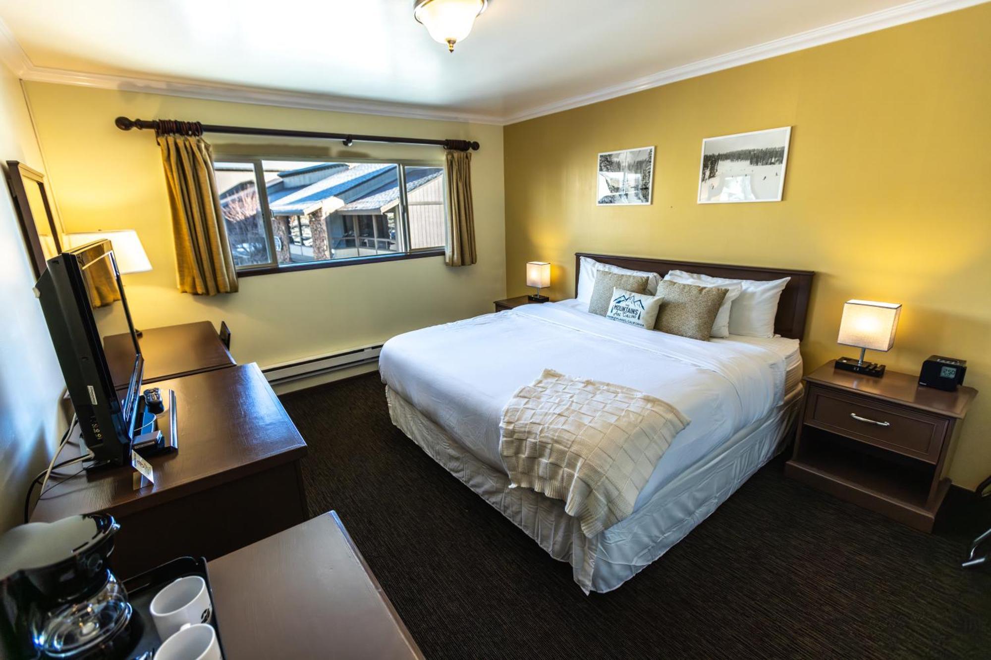 King Room,1756444603:JPEG