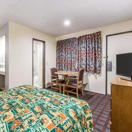 Rodeway Inn Wildwood-3